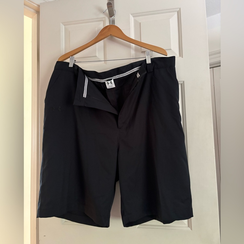 Under Armour Black Athletic Shorts, men’s size 42